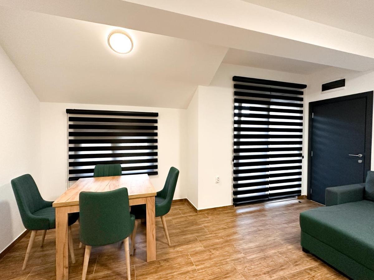 Kiko Apartmani Lux Zrenjanin Esterno foto