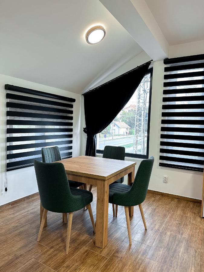 Kiko Apartmani Lux Zrenjanin Esterno foto