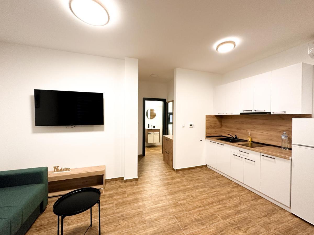 Kiko Apartmani Lux Zrenjanin Esterno foto