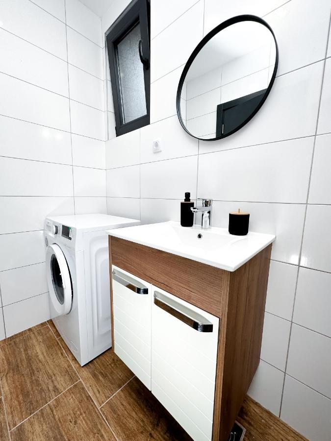 Kiko Apartmani Lux Zrenjanin Esterno foto