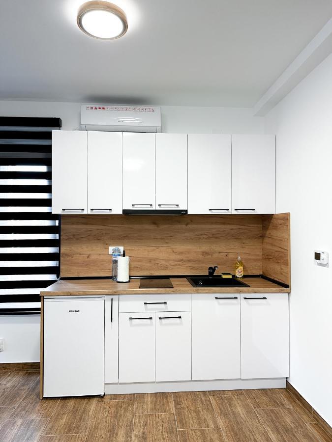 Kiko Apartmani Lux Zrenjanin Esterno foto