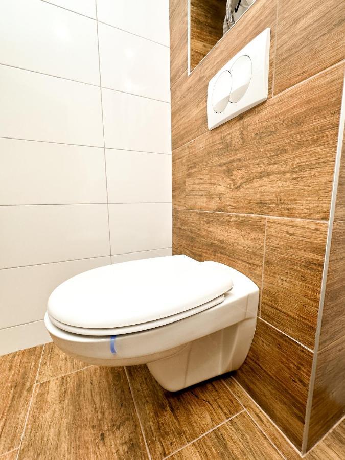 Kiko Apartmani Lux Zrenjanin Esterno foto