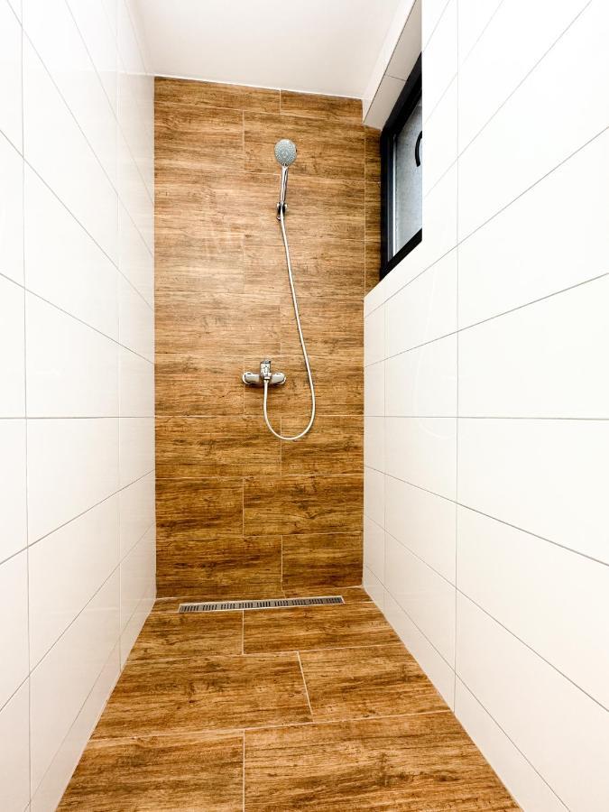 Kiko Apartmani Lux Zrenjanin Esterno foto