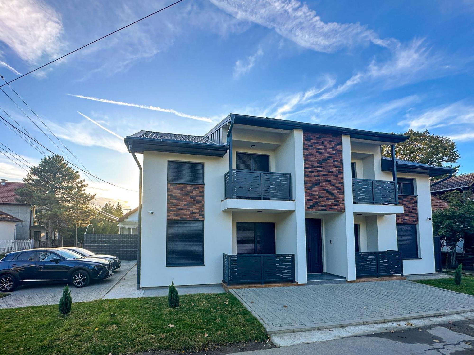 Kiko Apartmani Lux Zrenjanin Esterno foto
